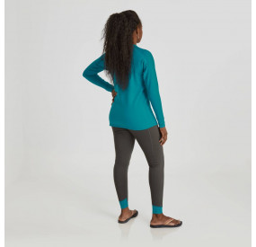 Türkiser Fleecepullover mit Rundhalsausschnitt, schmalem Schnitt und weichem, wärmendem Material.