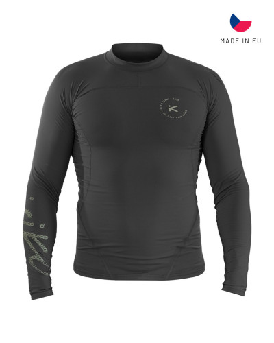 Schwarzes Funktionsshirt mit Stehkragen, athletischem Schnitt und elastischem Material für intensive Trainingseinheiten.