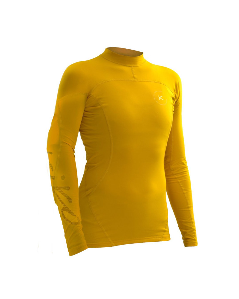 Gelbes Langarm-Funktionsshirt mit Stehkragen, athletischem Schnitt und elastischem Material für Training und Outdoor.